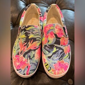 Lilly Pulitzer Vibrant Slip On Sneaker Shoes Size 6.5